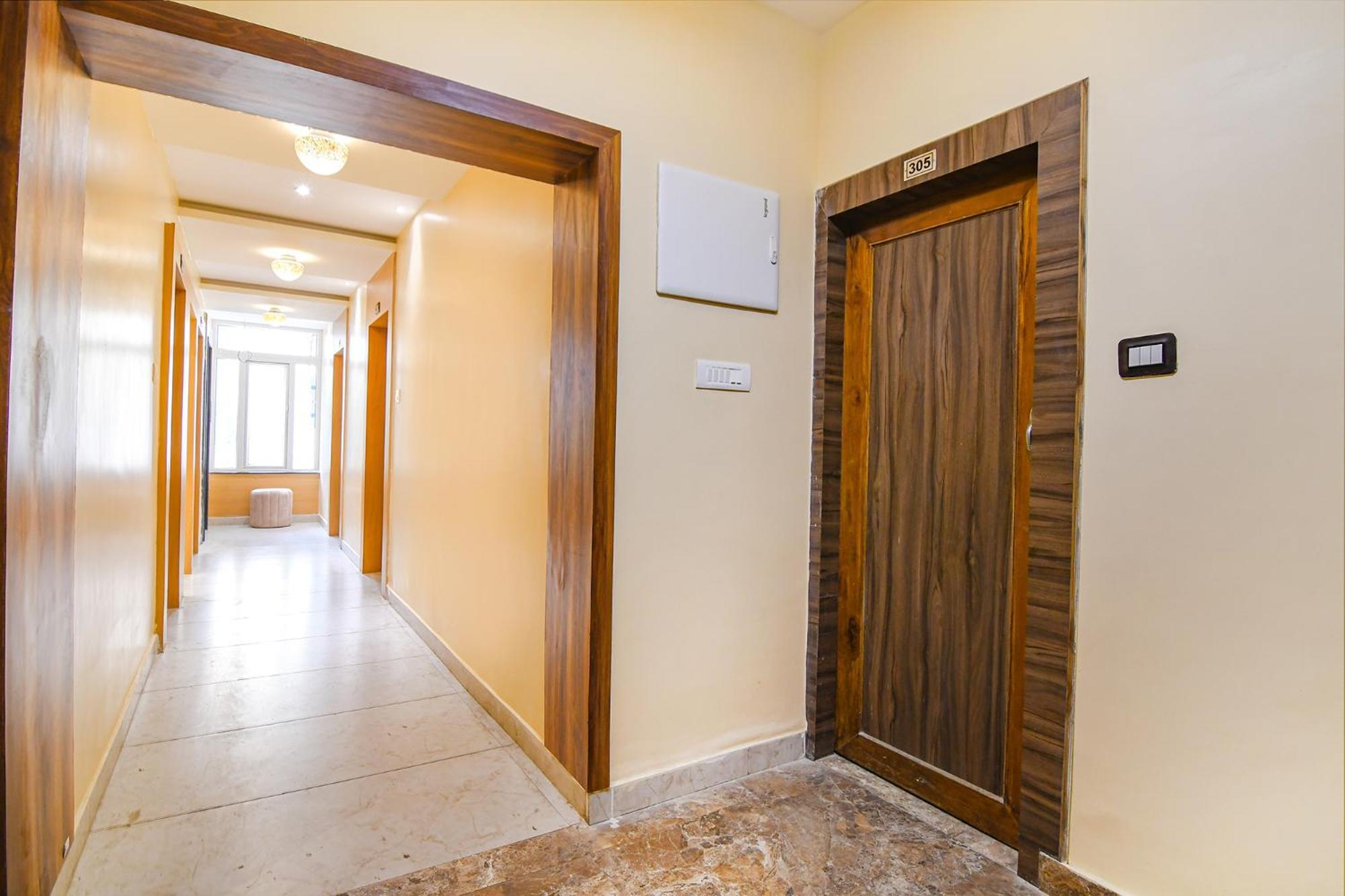 Fabhotel Sonali Golden Palace - Nr Bhubaneswar Railway Station Екстериор снимка