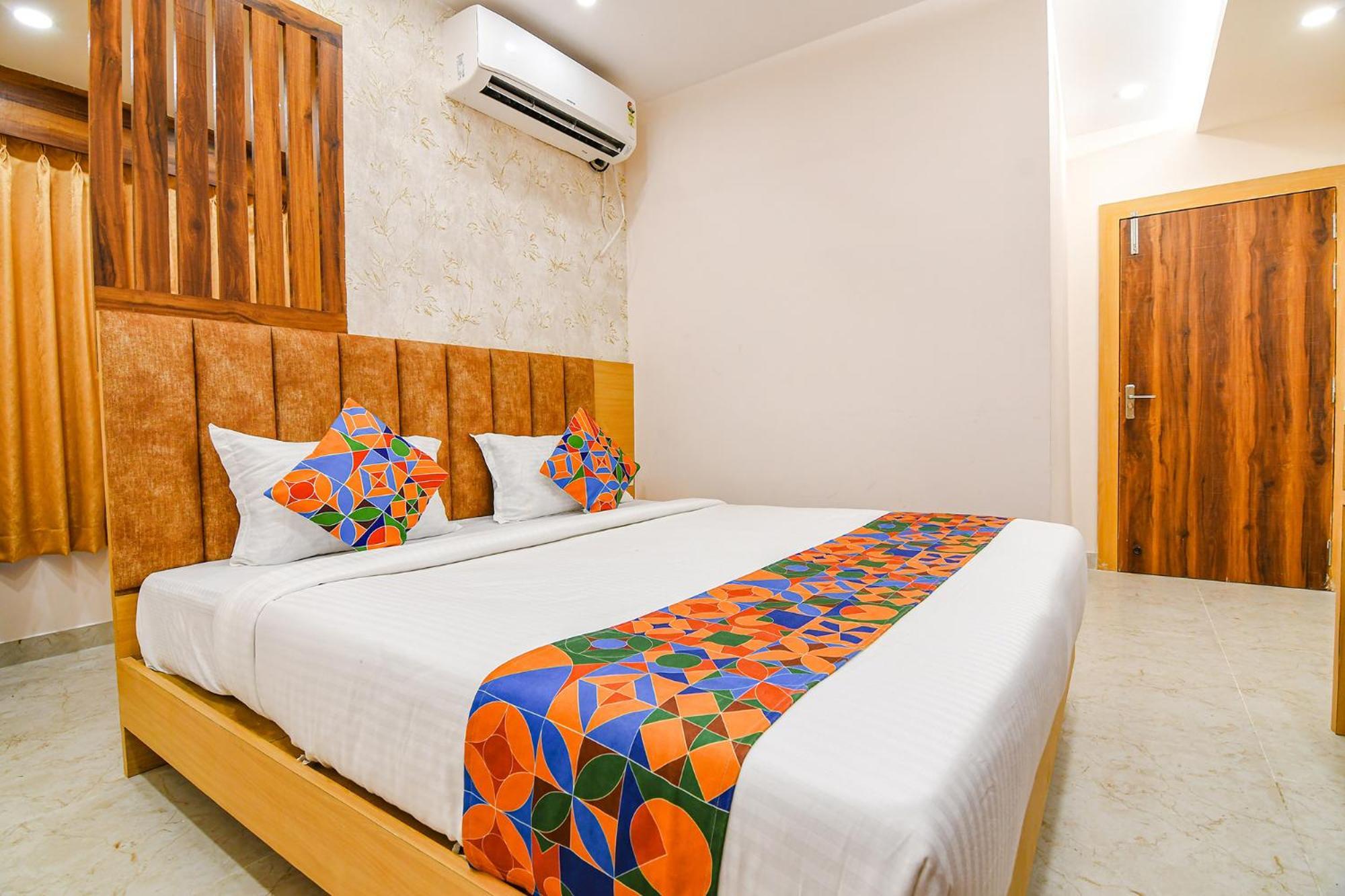 Fabhotel Sonali Golden Palace - Nr Bhubaneswar Railway Station Екстериор снимка