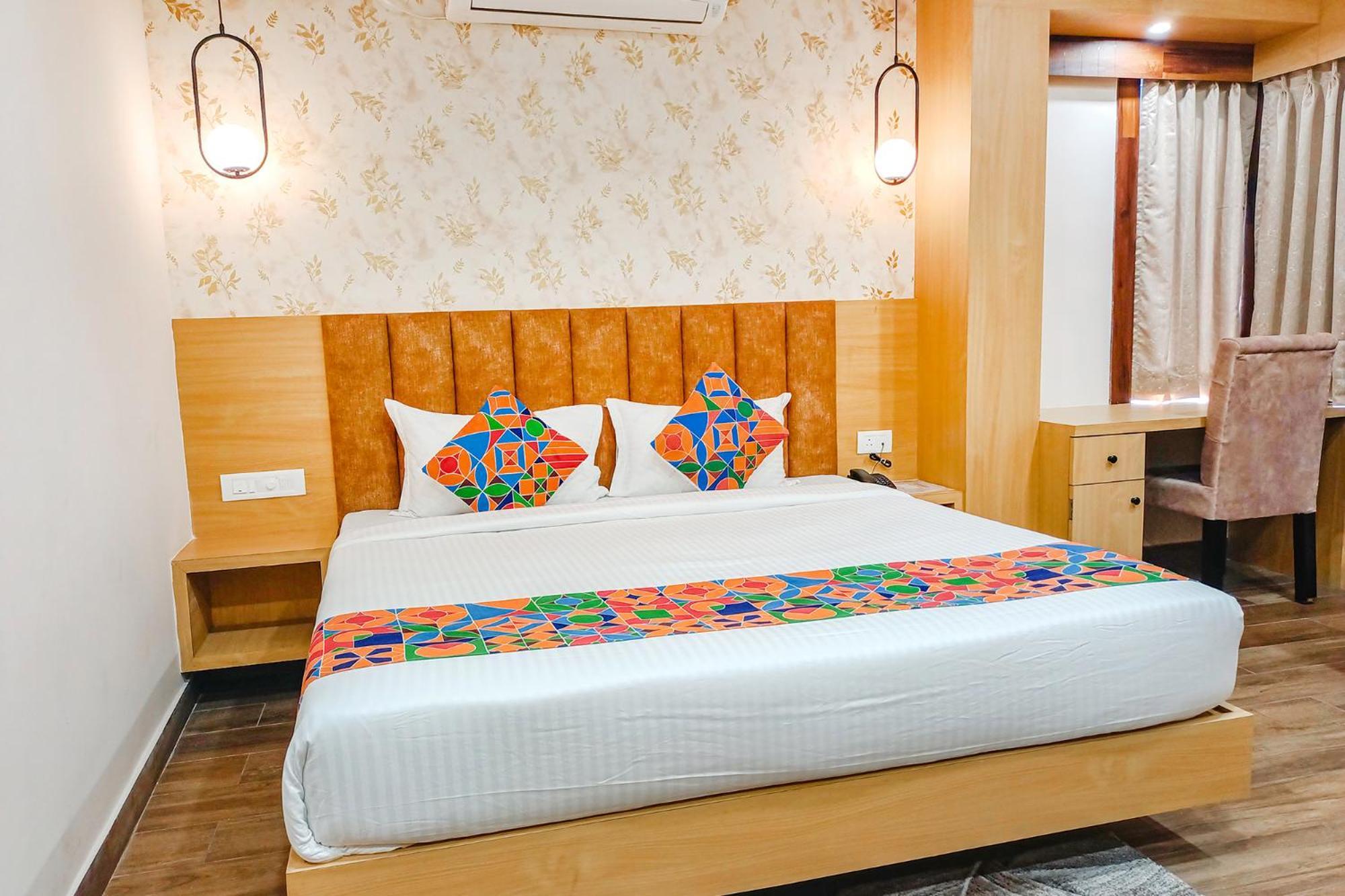 Fabhotel Sonali Golden Palace - Nr Bhubaneswar Railway Station Екстериор снимка