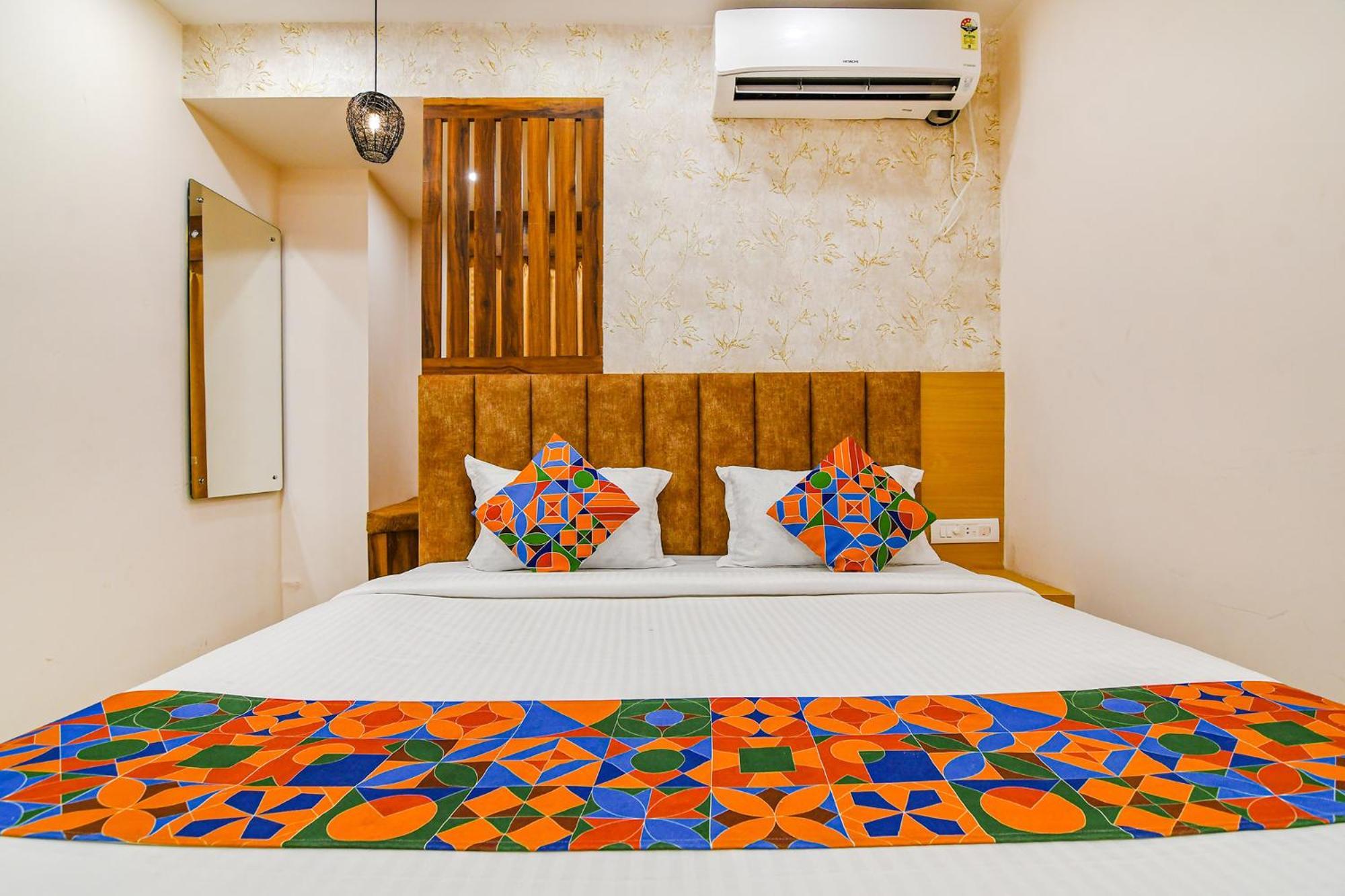 Fabhotel Sonali Golden Palace - Nr Bhubaneswar Railway Station Екстериор снимка