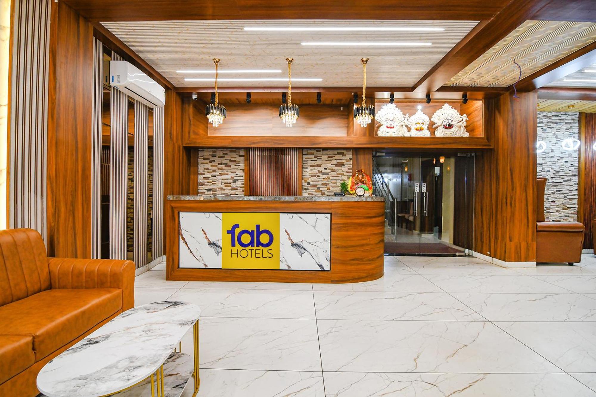 Fabhotel Sonali Golden Palace - Nr Bhubaneswar Railway Station Екстериор снимка